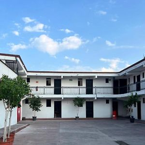 Hotel Motel La Escondida 圣胡安特奥蒂瓦坎 Exterior photo