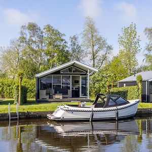 Modern Water Cottage With Microwave, In The Sneekermeer Area Terkaple Exterior photo