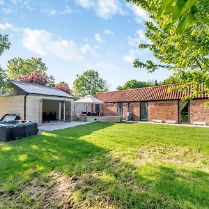 HowellRed Brick Barn - Uk39916别墅 Exterior photo