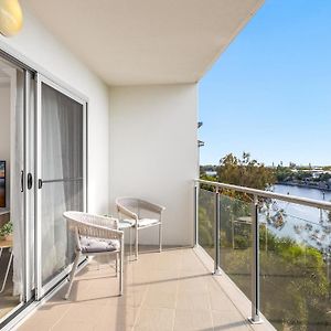 卡瓦纳华特斯Birtinya 1-Bed With Canal Views And Pool公寓 Exterior photo