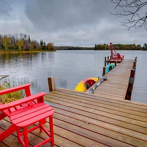 Lakefront Presque Isle Cabin With Private Dock别墅 Exterior photo