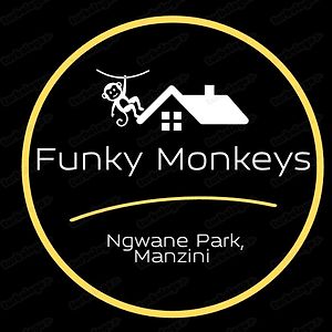 Funky Monkeys Guest House 曼齐尼 Exterior photo