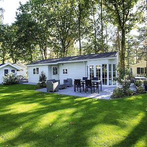 欧特罗Nice Chalet With A Dishwasher In A Holiday Park别墅 Exterior photo