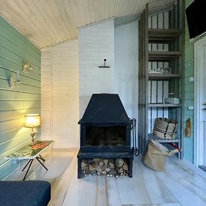 Cozy Cabin With Beautiful Sauna Near Lake 拉彭兰塔 Exterior photo