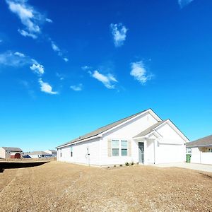 Spacious Family Home In 弗洛伦斯 Exterior photo