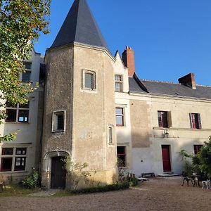 朗吉亚斯Castel Saint Laurent住宿加早餐旅馆 Exterior photo