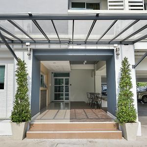 B32号公寓 曼谷 Exterior photo