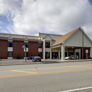 Eagle'S Nest Hotel & Conference Center 昆西 Exterior photo