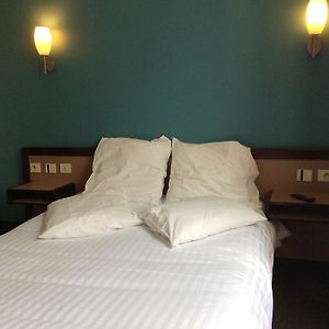 德拉普拉斯酒店 马拉科夫 Room photo