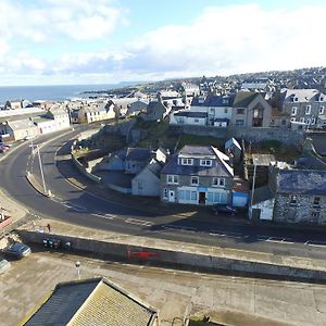 Coasters Holiday Flats Macduff Exterior photo