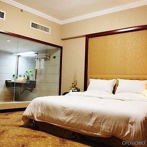 Guilin Hongkong Hotel Room photo