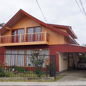 Casa Chilhue - Hostal Residencial 卡斯特鲁 Exterior photo