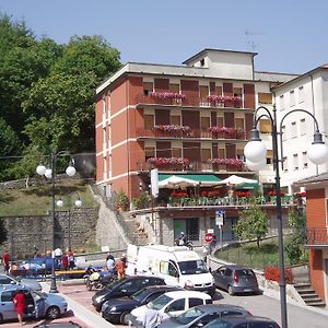 贝拉维斯塔酒店 Roncobillaccio Exterior photo