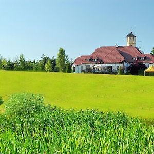 MaleninJabloniowy Dworek Kociewie住宿加早餐旅馆 Exterior photo