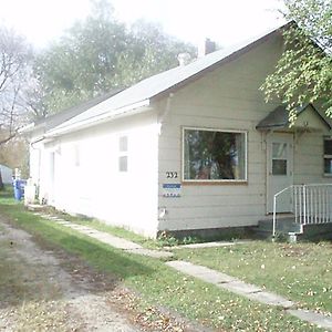 Vacation Cottage Canora Exterior photo