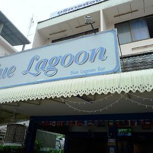 Blue Lagoon Guest House & Bar 七岩 Exterior photo