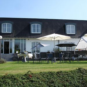 绿色公园酒店 Sint-Pieters-Leeuw Exterior photo