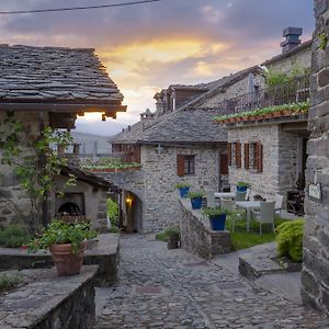 Albareto  Borgo Casale旅馆 Exterior photo