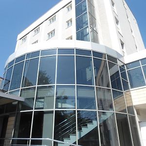 Hotel Nord 普洛耶什蒂 Exterior photo