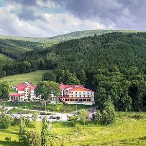 树莓庄园医疗温泉酒店 Świeradów-Zdrój Exterior photo