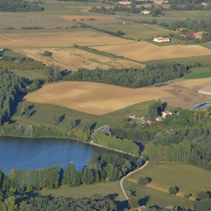 Puygaillard-de-QuercyGite Au Lac Du Gouyre别墅 Exterior photo