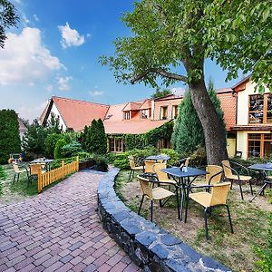 Skuteč Restaurace A Penzion U Palecku酒店 Exterior photo