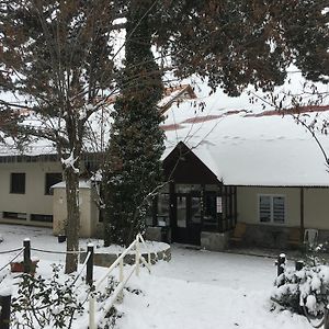 特鲁多斯居比利酒店 Troodos Mountains Exterior photo