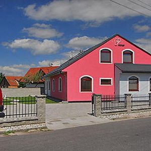 Liptovský Mikuláš Privat Teo酒店 Exterior photo