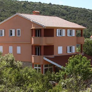 Apartments Milin Božava Exterior photo