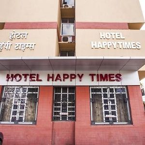 Hotel Happy Times 纳西克 Exterior photo