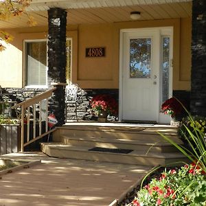 Bethel-Aspen Inn Bonnyville Exterior photo