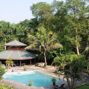 Safari Adventure Lodge 索拉哈 Exterior photo