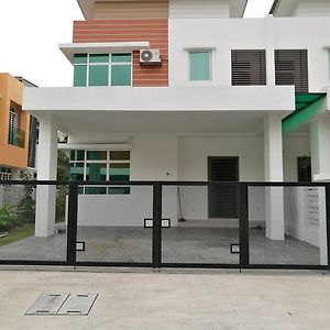 Sitiyam Homestay 雪邦 Exterior photo