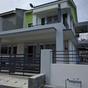 Homestay Mama D'Chandan 瓜拉江沙 Exterior photo