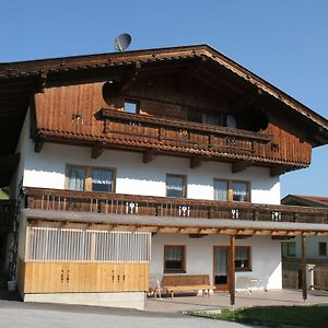 Apartment In Kaltenbach Tyrol Near The Ski Exterior photo