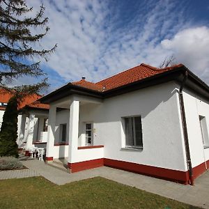 AlgyoGyevitur Apartman公寓 Exterior photo