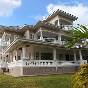 Anse a La Mouche 格兰卡兹旅馆酒店 Exterior photo