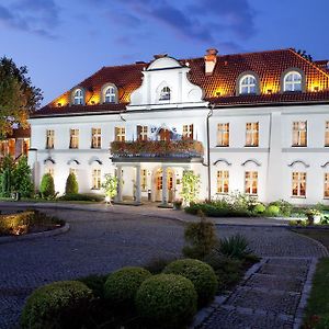 Wożniki Palac Czarny Las酒店 Exterior photo