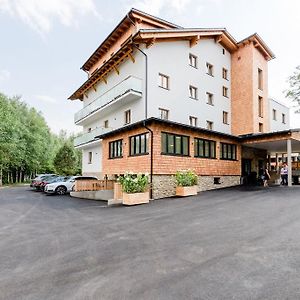 R&R Residenzen Hotel 米特尔巴赫 Exterior photo