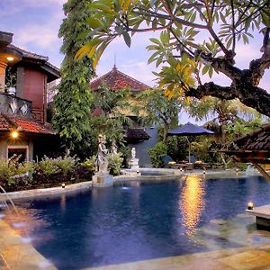 普图巴厘岛别墅及温泉酒店 塞米亚克 Exterior photo
