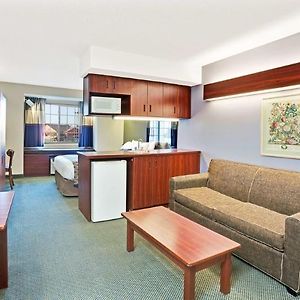 Microtel Inn & Suites By Wyndham Roseville/Detroi 底特律 Exterior photo