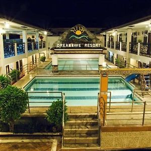 Dreamwave Resort Pansol 卡兰巴 Exterior photo