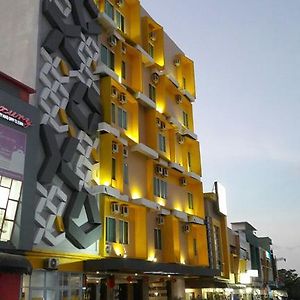 卡里班巴淡岛酒店 Batam Exterior photo