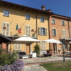 拉卡萨爱丽丝酒店 Villa San Secondo Exterior photo