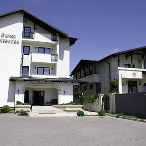 苏恰瓦 Curtea Bizantina酒店 Exterior photo
