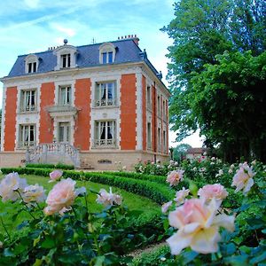 Saint-Christophe-en-Brionnais 德拉凯斯旅馆酒店 Exterior photo