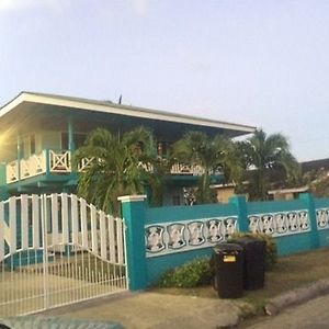 克朗角 Restorations Tobago酒店 Exterior photo