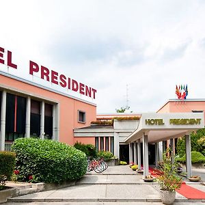 总统大酒店 斯皮林贝戈 Exterior photo