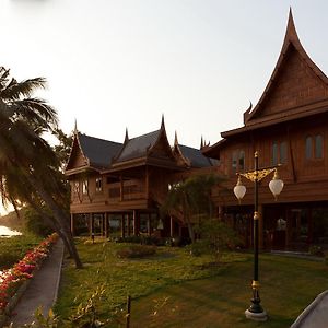 Ban Khlong Krang RK河滨度假村及Spa（里恩克鲁瓦）酒店 Exterior photo