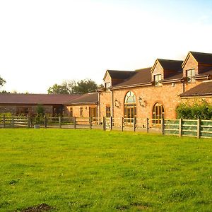 亚姆The Stables At The Vale住宿加早餐旅馆 Exterior photo